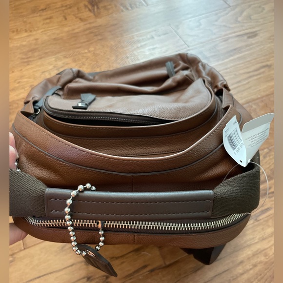 Coach Backpack in Walnut Leather - Picture 3 of 6